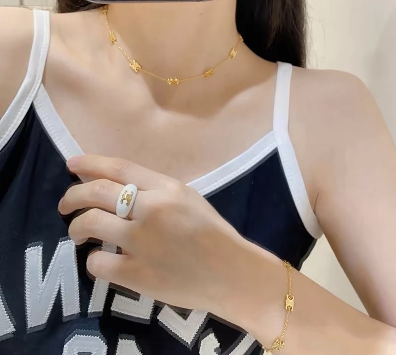 Ce1i*e bracelets